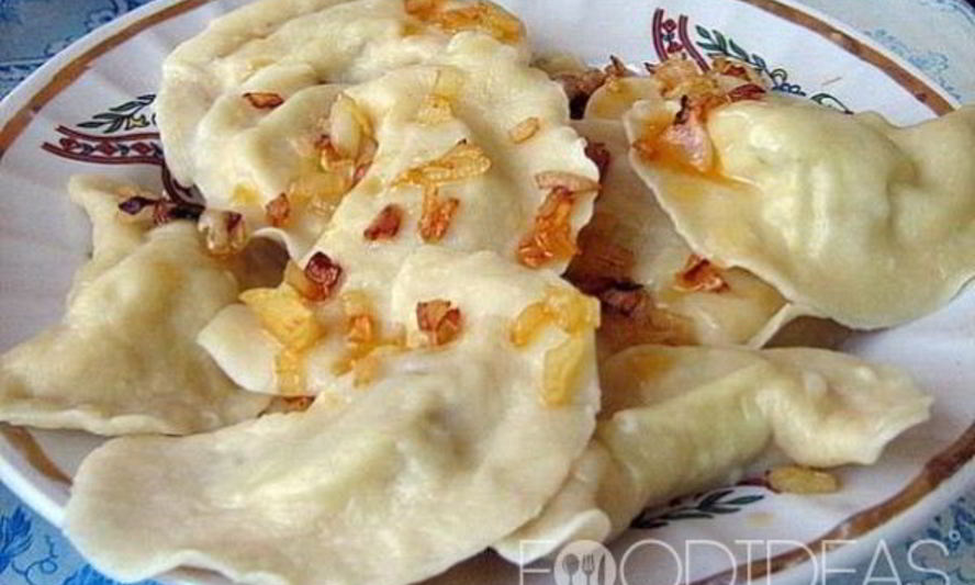 Рецепт вареников с сырой картошкой и салом