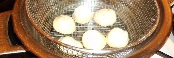 заварные вареники с клубникой на пару