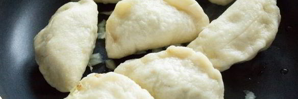 золотистые вареники с капустой