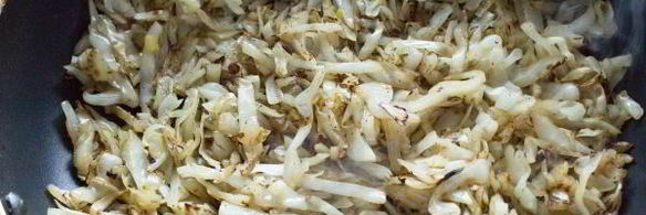 золотистые вареники с капустой