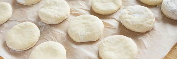 золотистые вареники с капустой