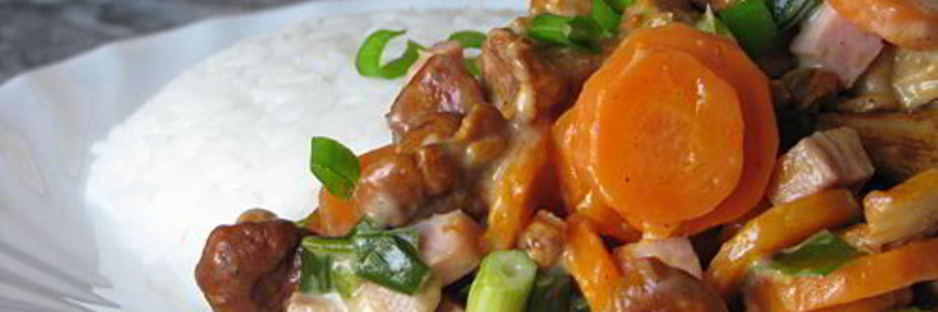 Морковное жаркое с лисичками