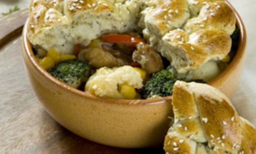 Рецепт жаркого с ароматной крышечкой