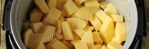 жаркое с солеными огурцами в мультиварке