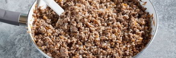 гречка с фаршем на сковороде