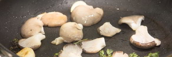 гречка с луком и вешенками