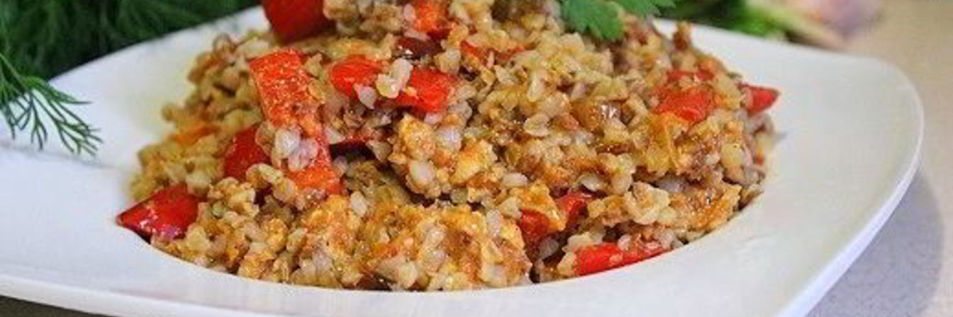 Гречневая каша с болгарским перцем и фаршем