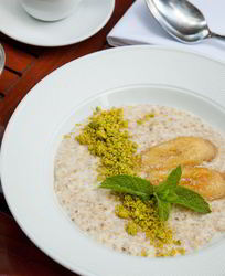 Каша овсяная с жареными бананами