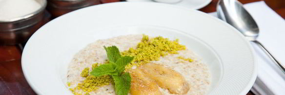 каша овсяная с жареными бананами