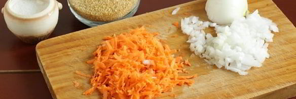 пшеничная каша с морковью и луком