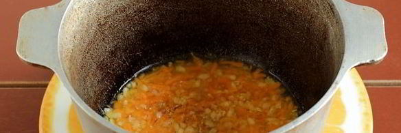 пшеничная каша с морковью и луком