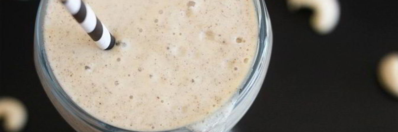 Банановый коктейль с мороженым