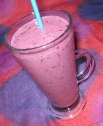 Черничный коктейль