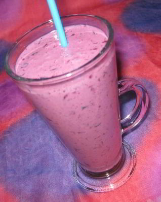 Черничный коктейль