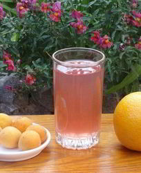 Фруктовый напиток с апельсинами