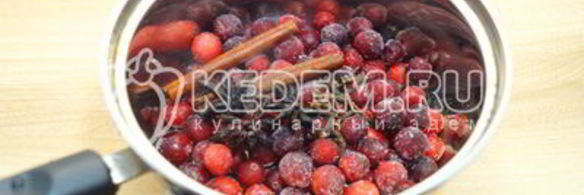 клюквенный безалкогольный глинтвейн