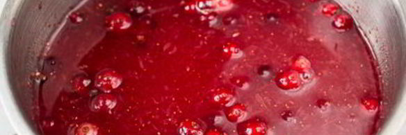 горячий клюквенный напиток