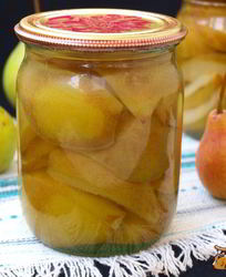 Груши консервированные в ванильном сиропе