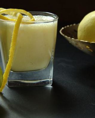 Йогуртовый напиток с манго