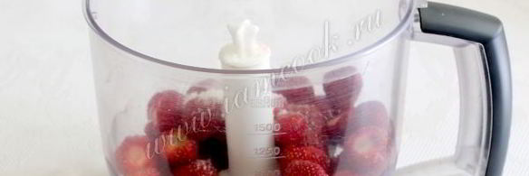 клубнично-мятный коктейль