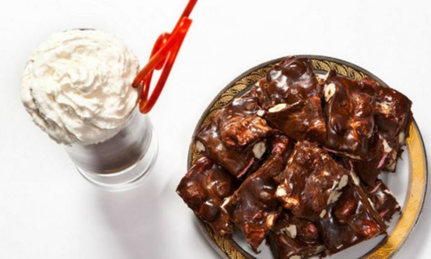 Рецепт кофейного коктейля с персиками