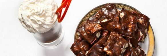 кофейный коктейль с персиками