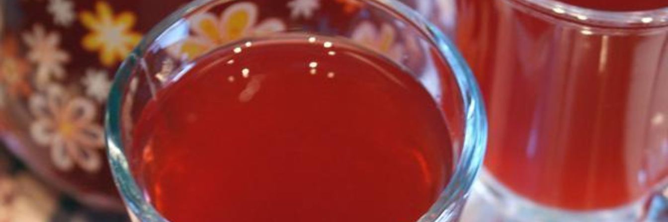 Малиновый напиток с лимоном и базиликом