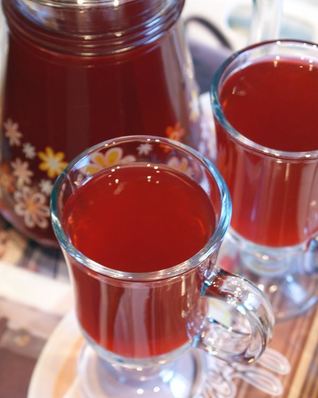 Малиновый напиток с лимоном и базиликом