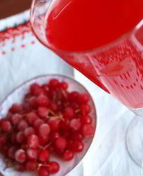 Напиток из калины с мятой и медом