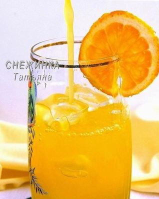 Освежающий апельсиново-лимонный напиток с морковью