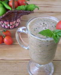 Овощной зеленый коктейль