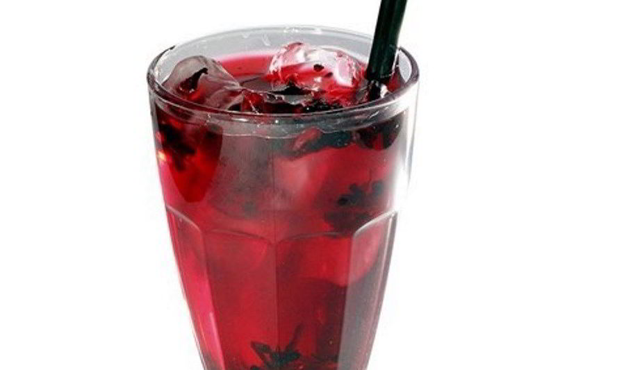 Рецепт пунша со смородиной, клюквой, водкой и розовым вином