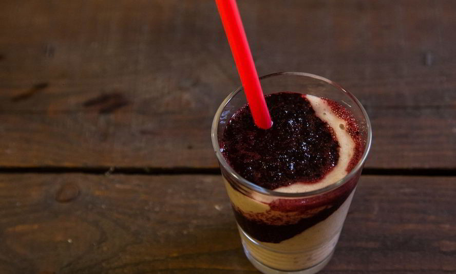 Рецепт бананова-черничного смузи