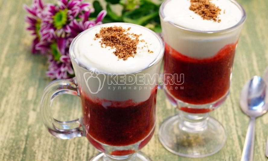 Рецепт брусничного смузи со сливками