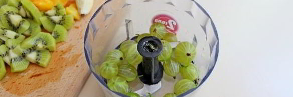 фруктовый смузи с гречневыми хлопьями