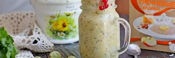 фруктовый смузи с гречневыми хлопьями