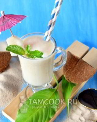 Грушево-банановый смузи с кокосовым молоком