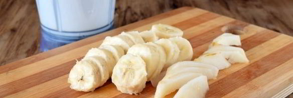 грушево-банановый смузи с кокосовым молоком