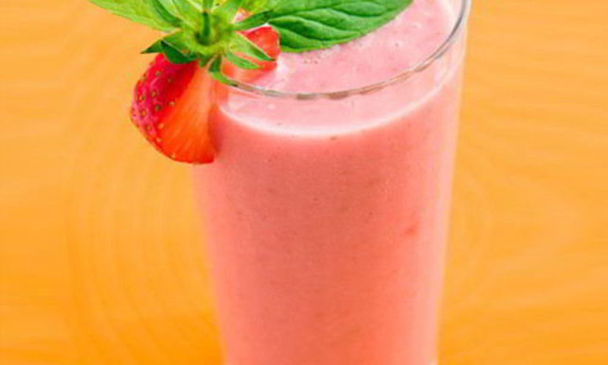 Рецепт клубнично-апельсинового смузи