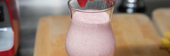 клубничный смузи с овсянкой