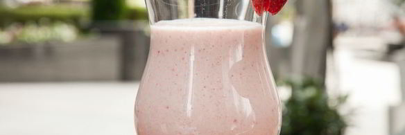 клубничный смузи с овсянкой