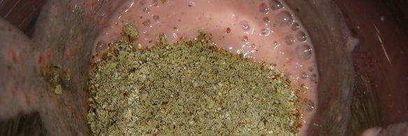 малиновый смузи-боул