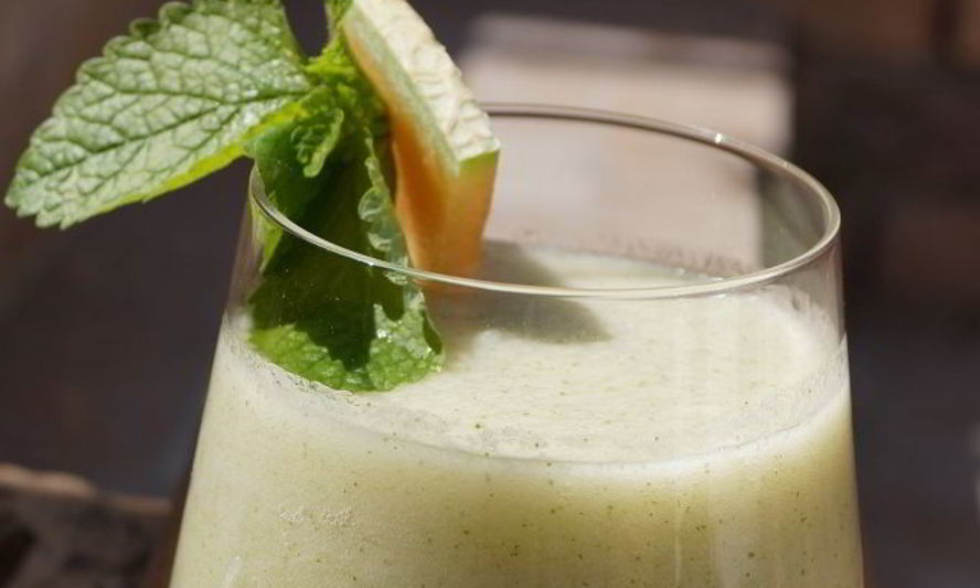 Рецепт смузей из дыни с мелиссой