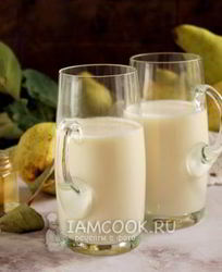 Смузи из груш с кефиром