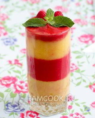 Смузи из персика и малины