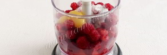 смузи из персика и малины