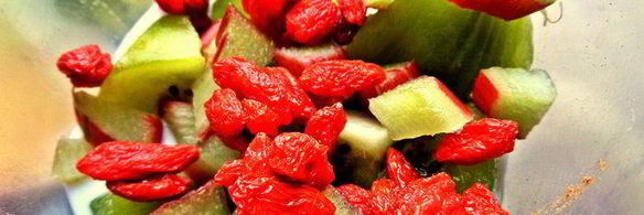 смузи из ревеня, киви и банана