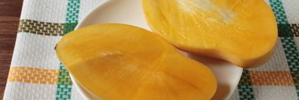 смузи из свежего манго и груши