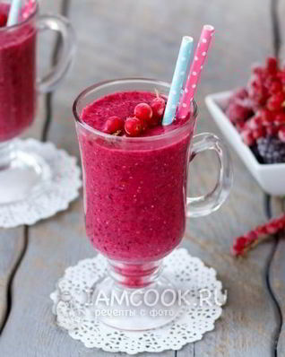 Смузи из замороженных ягод