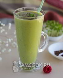 Смузи с авокадо и бананом